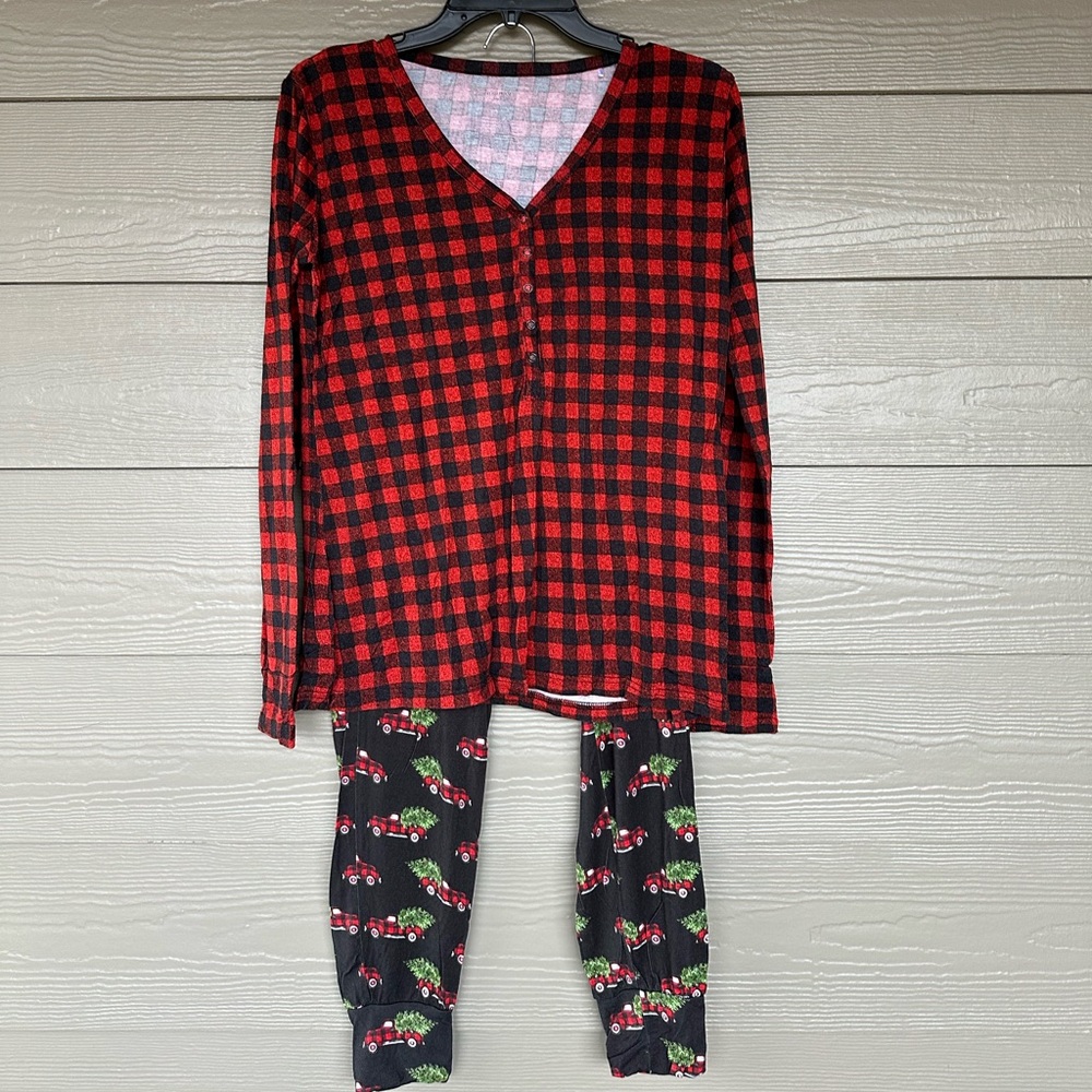 Posh Peanut Pajamas Size Medium